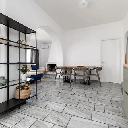 Sterna House Alkistis باروس
